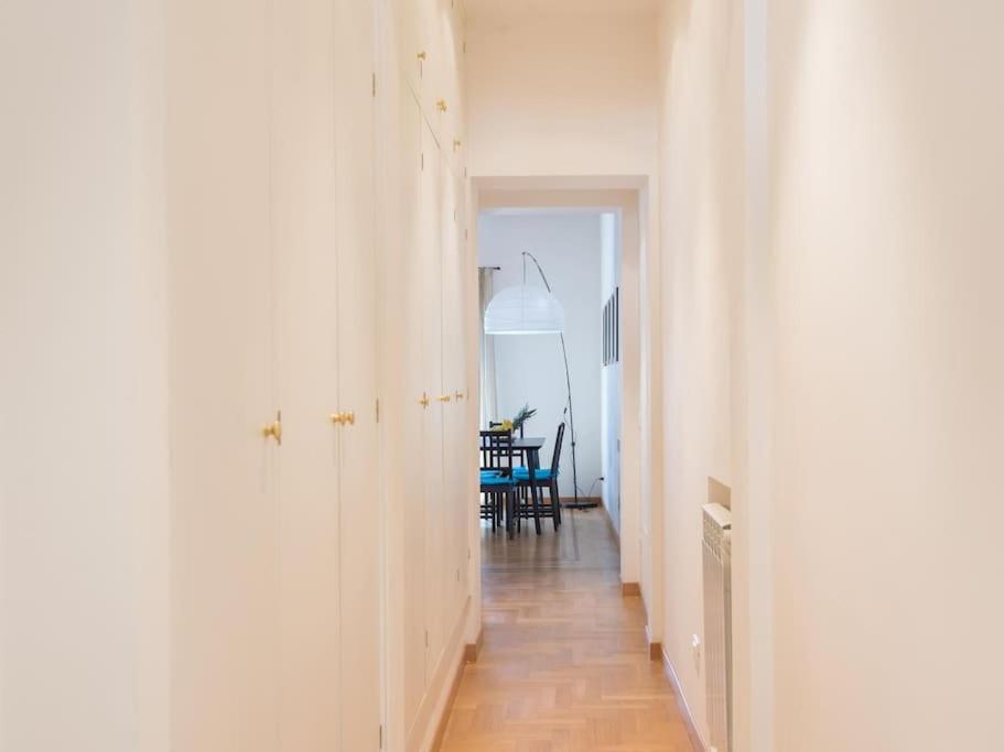 Trevi Fountain Luxury Apartamento